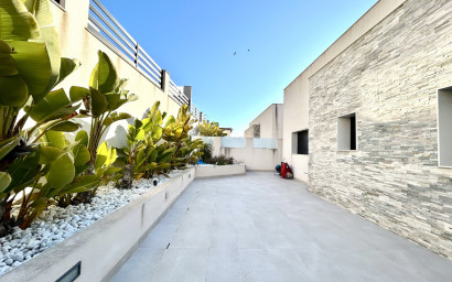 Resale - Villa -
Torrevieja - Los Balcones
