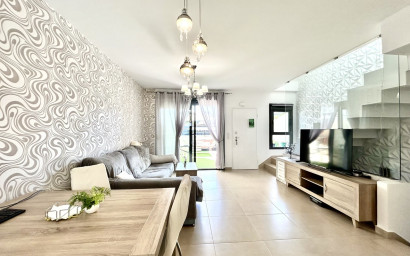 Revente - Maison mitoyenne -
Los Dolses