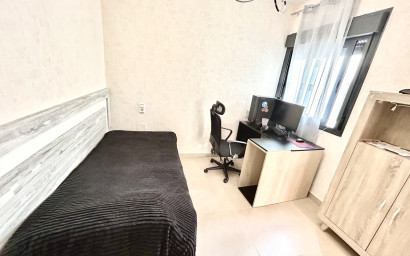 Revente - Maison mitoyenne -
Los Dolses