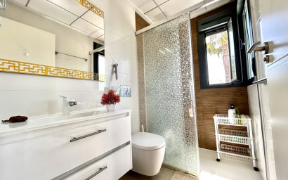 Revente - Maison mitoyenne -
Los Dolses