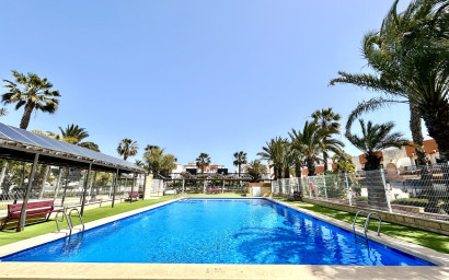 Revente - Maison mitoyenne -
Los Dolses