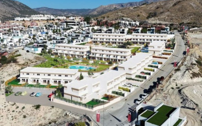 Herverkoop - Herenhuis -
Finestrat