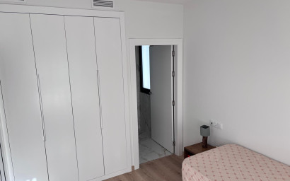 Resale - Townhouse -
Los Montesinos - La Herada