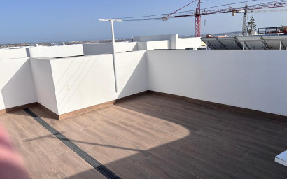 Resale - Townhouse -
Los Montesinos - La Herada