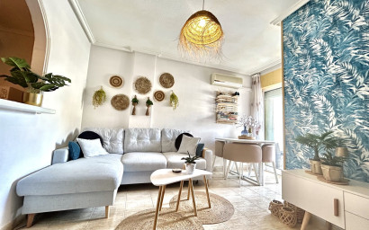 Resale - Apartment -
Torrevieja