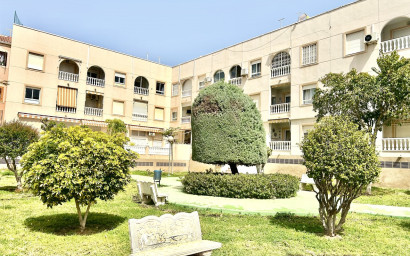 Resale - Apartment -
Torrevieja