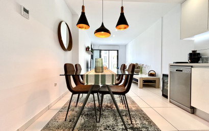 Herverkoop - Plat -
Villamartín