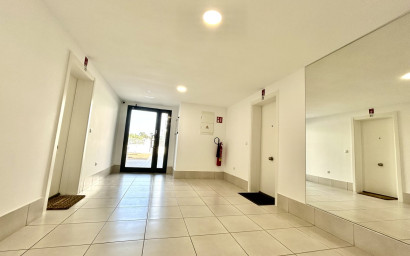 Herverkoop - Plat -
Villamartín