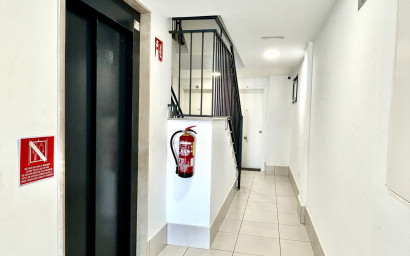 Herverkoop - Plat -
Villamartín