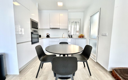 Revente - Villa -
Villamartín