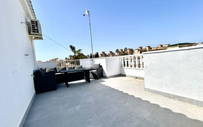 Revente - Villa -
Villamartín