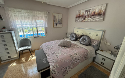 Herverkoop - Villa -
Catral