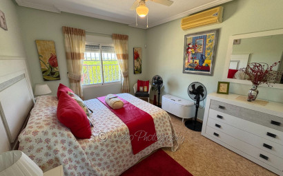 Herverkoop - Villa -
Catral