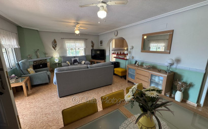 Herverkoop - Villa -
Catral