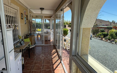 Herverkoop - Villa -
Catral