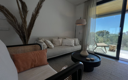Resale - Apartment -
Las Colinas Golf Resort