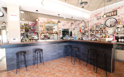 Resale - Commercial -
Formentera del Segura - Formentera - Village