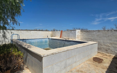 Resale - Finca - Country Property -
Yecla