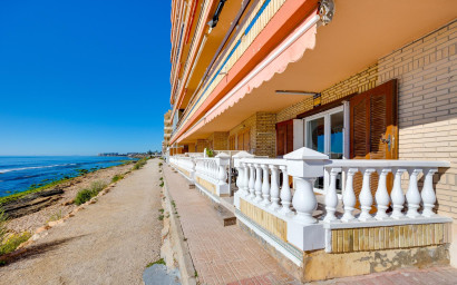 Herverkoop - Bungalow -
Torrevieja - Playa de los Naufragos