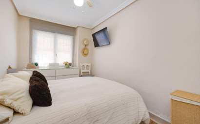 Herverkoop - Bungalow -
Torrevieja - Playa de los Naufragos