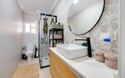 Herverkoop - Bungalow -
Torrevieja - Playa de los Naufragos