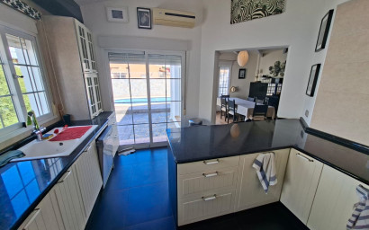 Resale - Villa -
Fortuna - Urbanizacion Las Kalendas