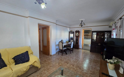 Resale - Villa -
Sax