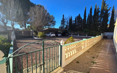 Resale - Villa -
Sax