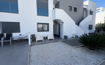 Revente - Appartement -
La Zenia