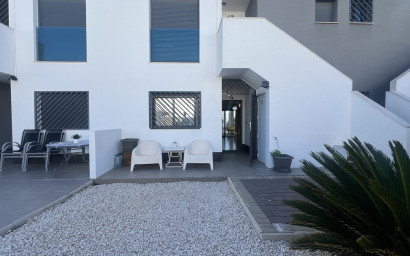 Revente - Appartement -
La Zenia