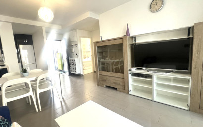 Revente - Appartement -
La Zenia