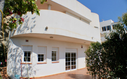 Resale - Villa -
Villajoyosa - Montiboli