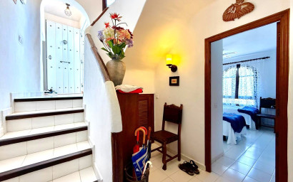 Resale - Villa -
Villamartín