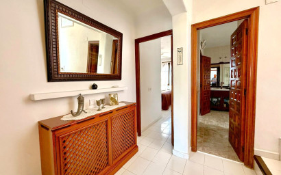Resale - Villa -
Villamartín