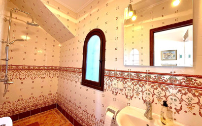 Resale - Villa -
Villamartín