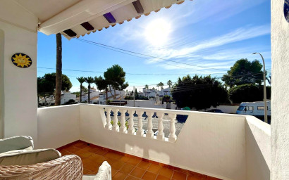 Resale - Villa -
Villamartín