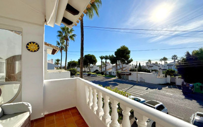 Resale - Villa -
Villamartín