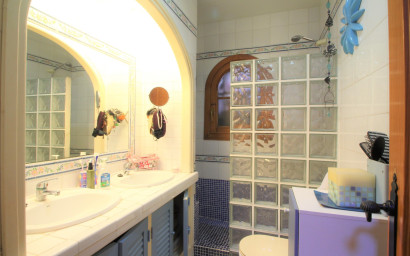 Resale - Townhouse -
Villamartín