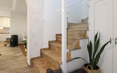 Revente - Villa -
Orihuela Costa - Villamartin