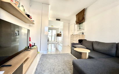 Revente - Appartement -
Punta Prima