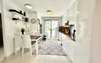 Revente - Appartement -
Punta Prima