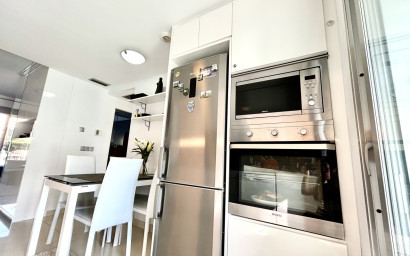 Revente - Appartement -
Punta Prima
