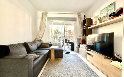 Revente - Appartement -
Punta Prima