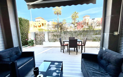 Revente - Appartement -
Punta Prima