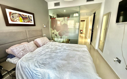 Revente - Appartement -
Punta Prima