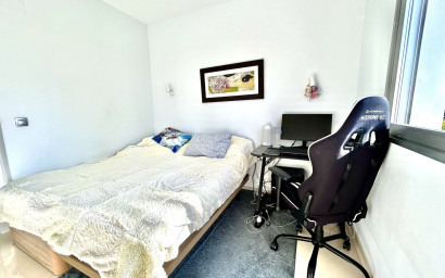 Revente - Appartement -
Punta Prima