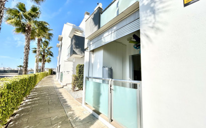 Revente - Appartement -
Punta Prima