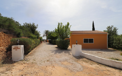 Resale - Finca - Country Property -
Hondón de las Nieves - La Canalosa