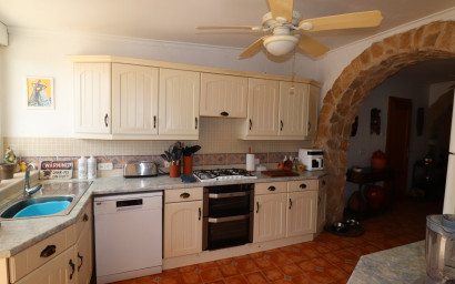 Resale - Finca - Country Property -
Hondón de las Nieves - La Canalosa