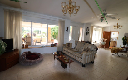 Resale - Finca - Country Property -
Hondón de las Nieves - La Canalosa